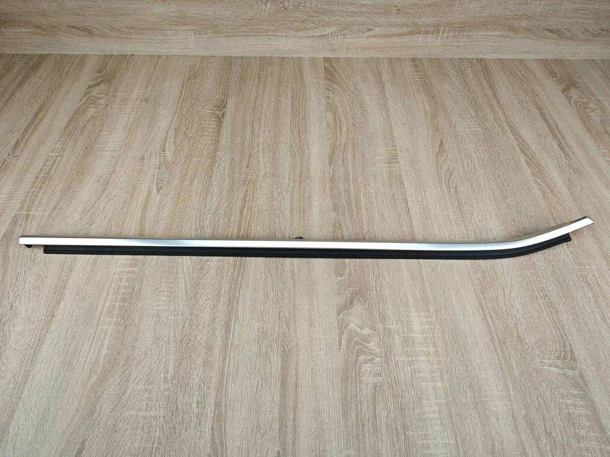Moldura Porta Dianteira Direita BMW X3 G01 LCI