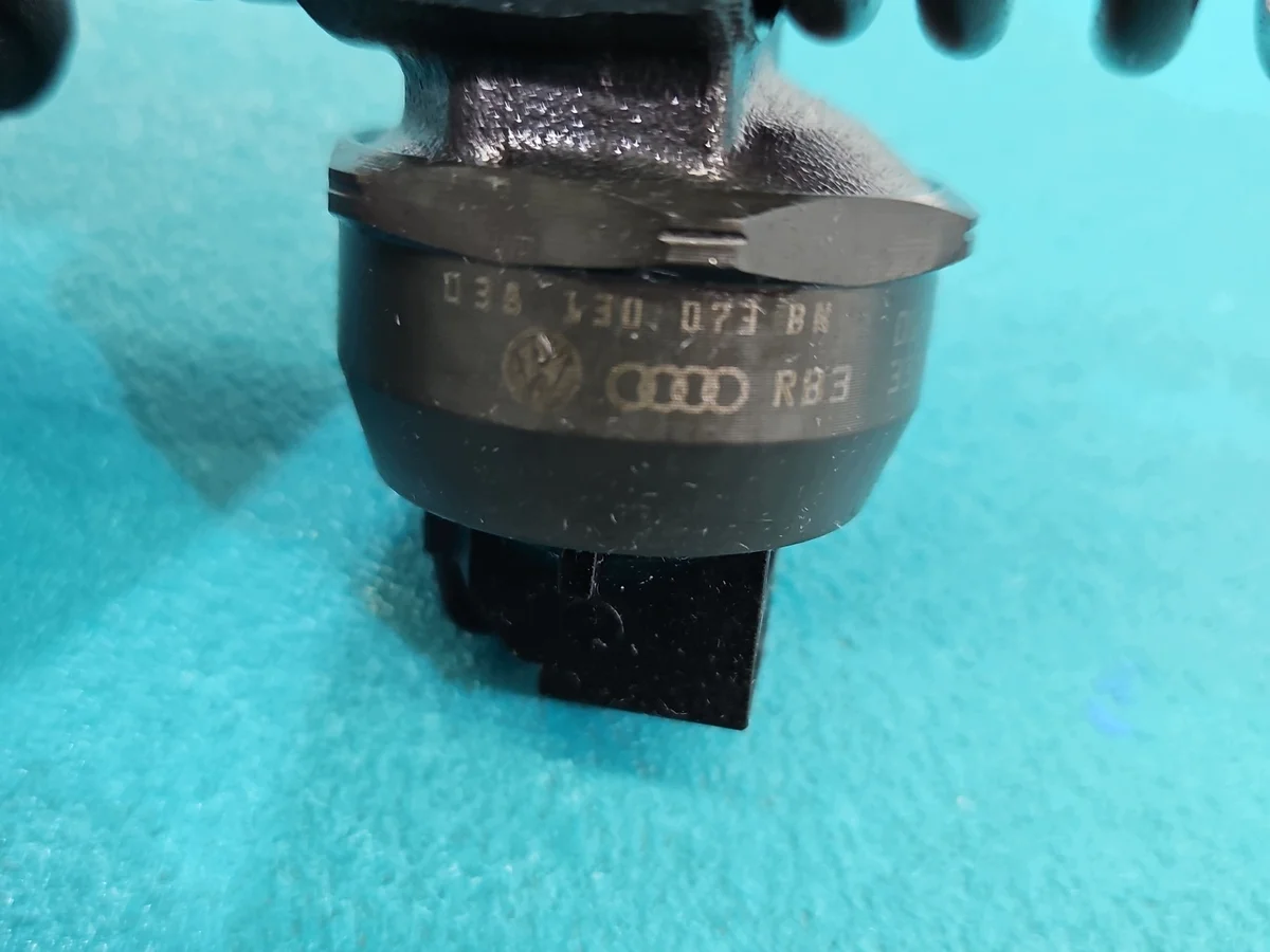 Pompe injecteur 1.9 TDI occasion image 3