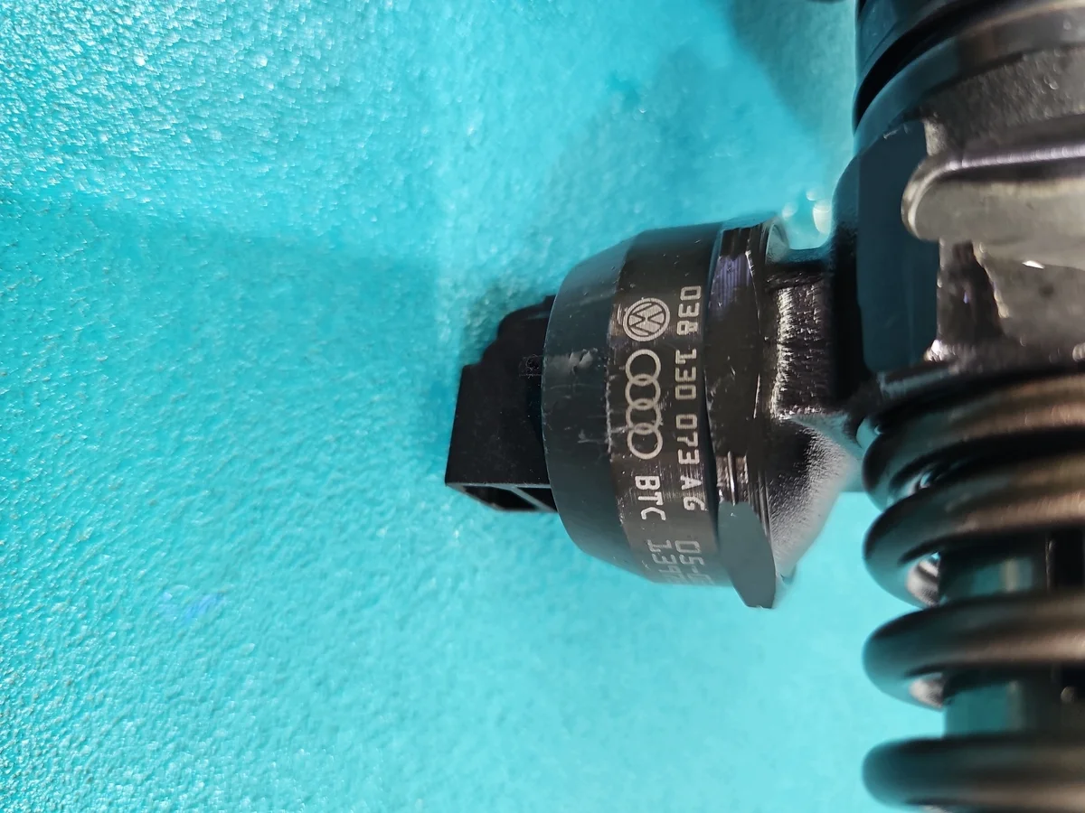 Pompe injecteur 1.9 TDI occasion image 3