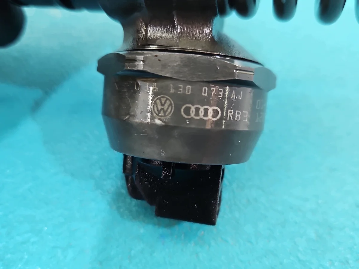 Suuttimen 1.9 TDI 0414720037 038130073AJ image 3