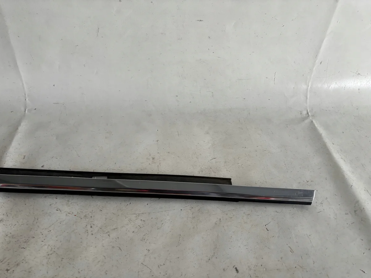 Joint racleur avec baguette décorative C image 3