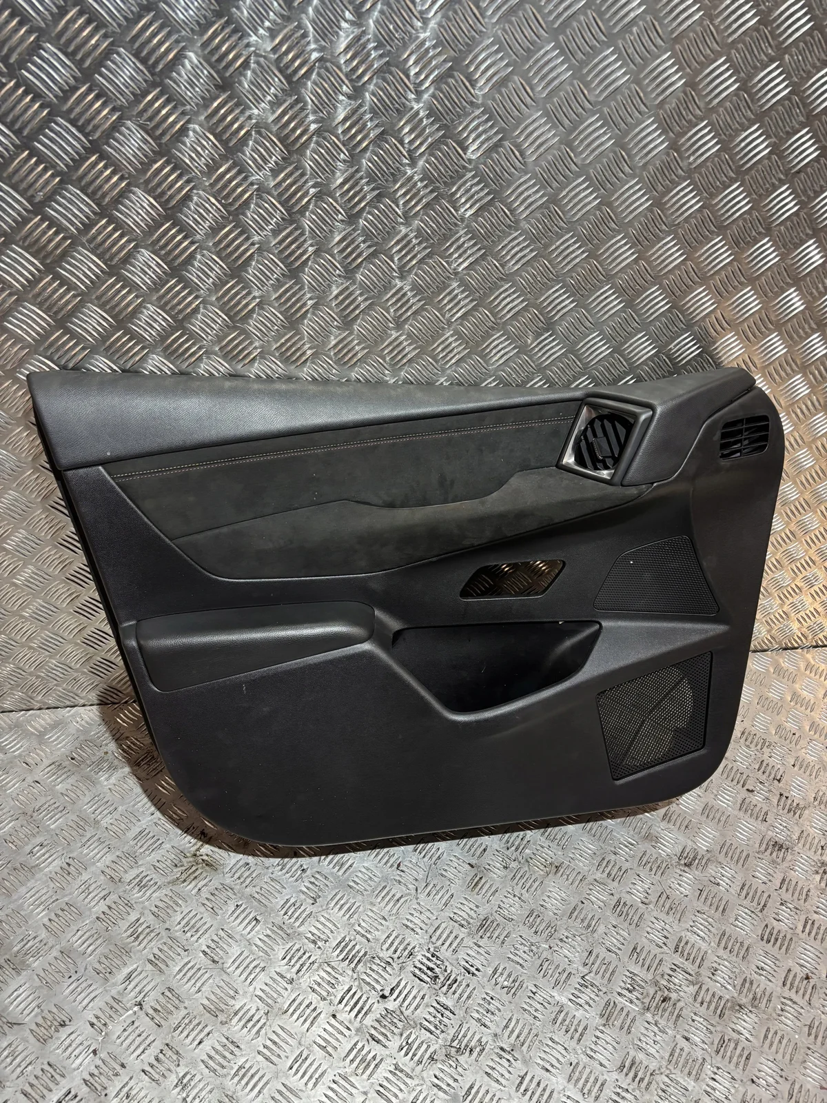 Panel drzwi lewy przód DS 3 Crossback PK28526