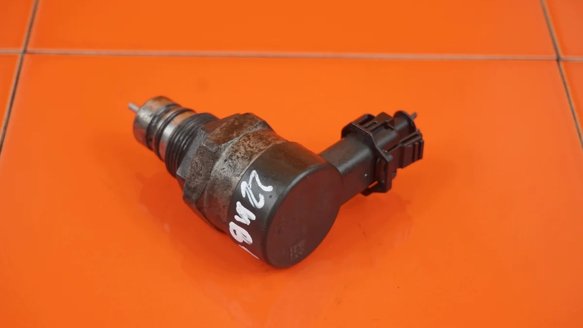 Válvula Presión Combustible Freelander 2.2 TD4