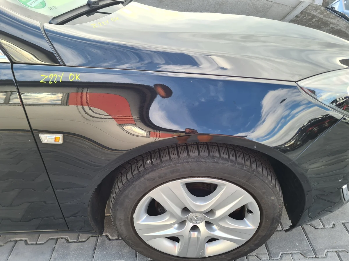 Opel Insignia A etulokasuoja oikea