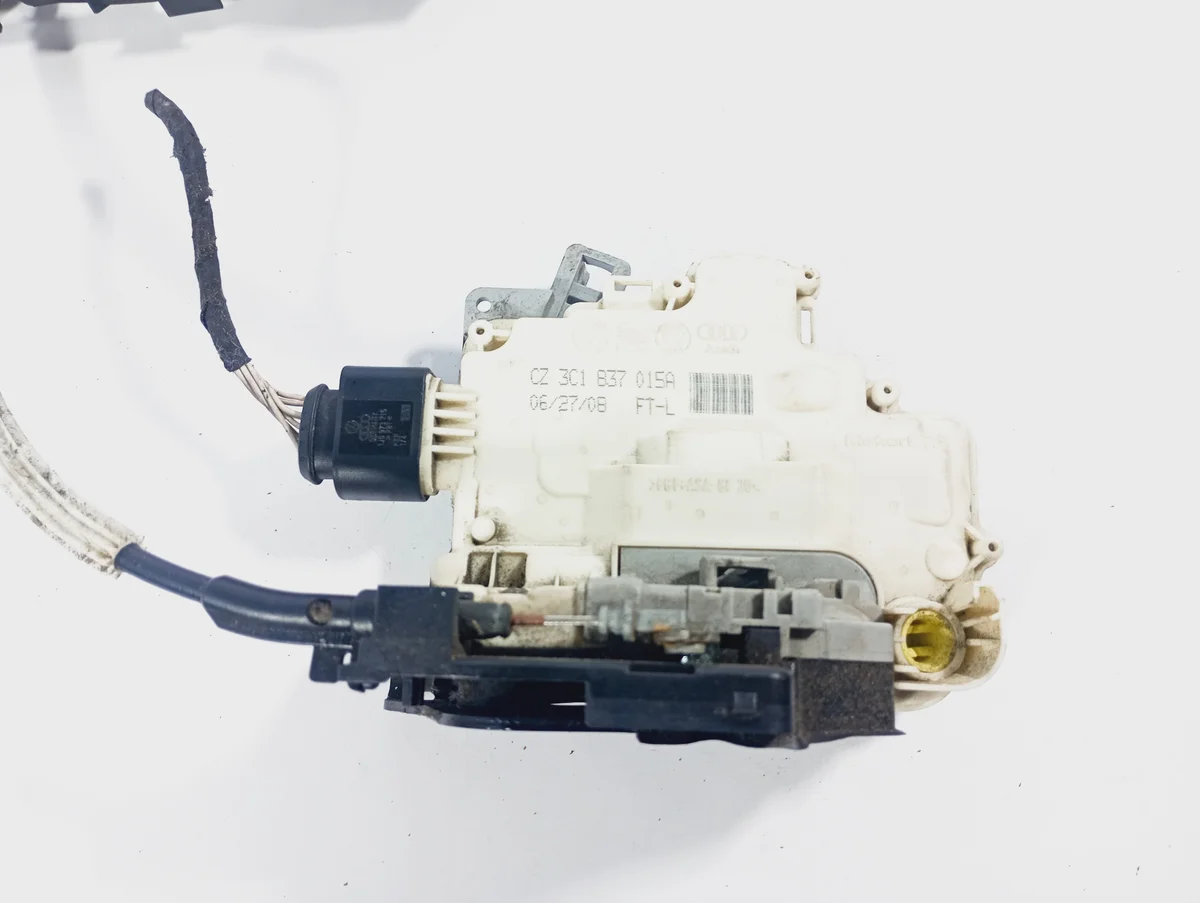 VW Passat B6 vänster framdörrlås OE image 4