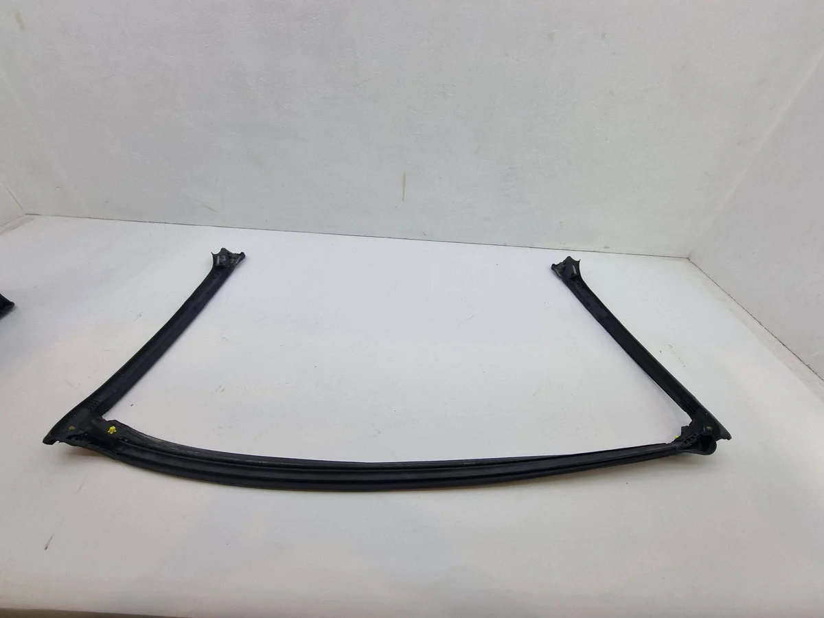 Dichtung Coupe Front Jeep Grand Cherokee WL