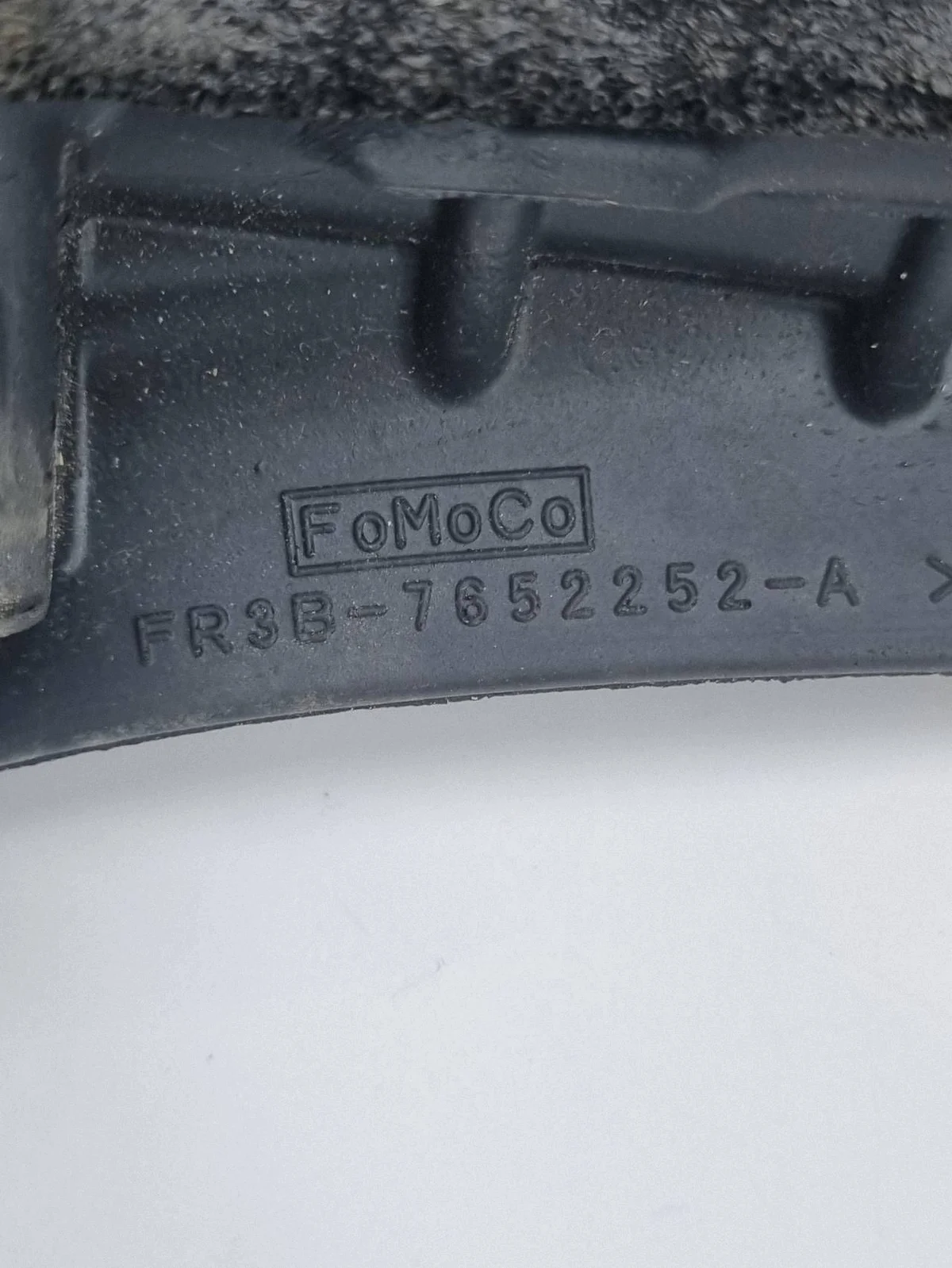 Used Coupe Windshield Seal FR3B7652252 image 5