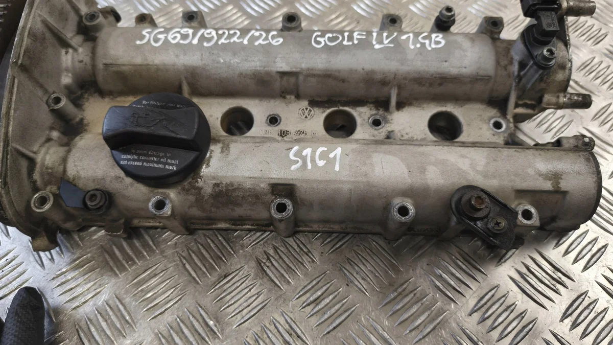 Kleppendeksel Nokkenas VW Golf IV 1.4B image 4