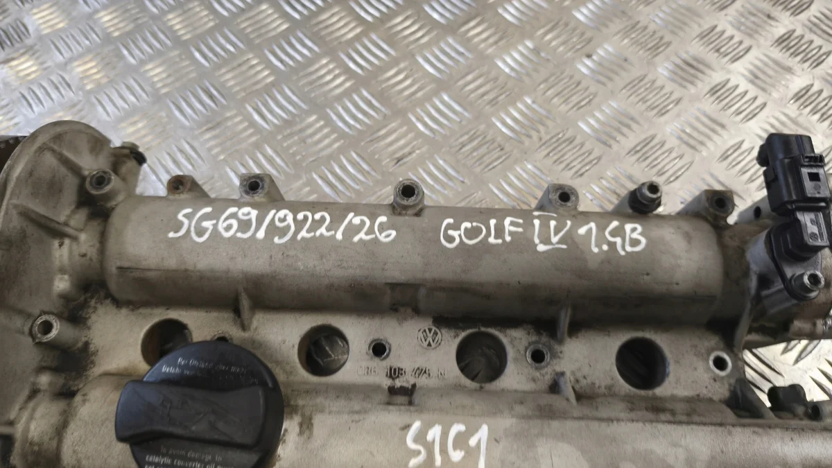 Kleppendeksel Nokkenas VW Golf IV 1.4B image 8