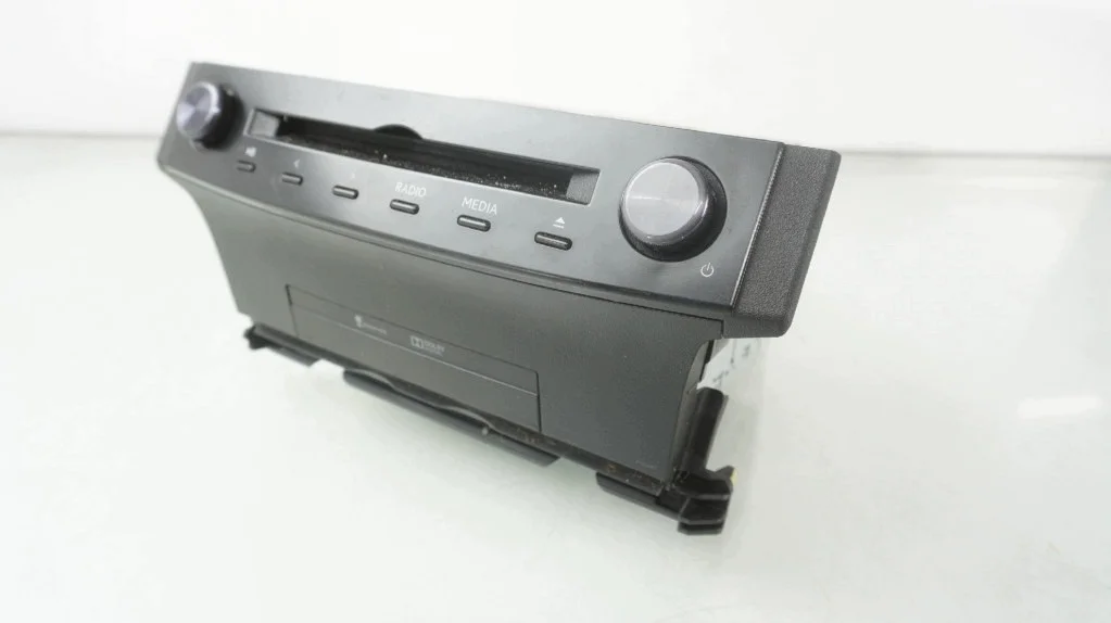 LEXUS IS III 300H RADIO NAVIGATION M-35567-86130-53171 image 3