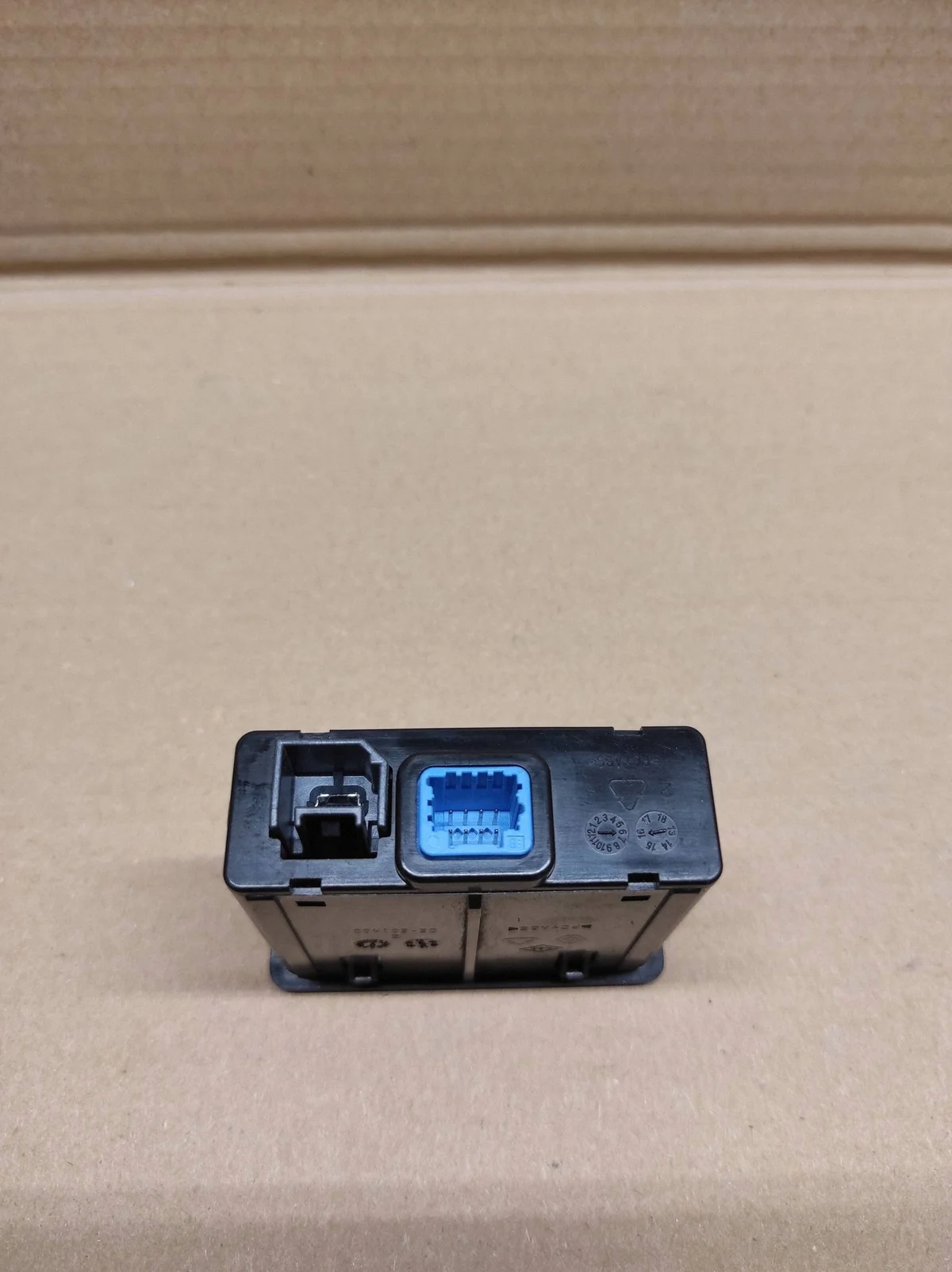 Presa USB AUX SD Renault Talisman Espace V image 3