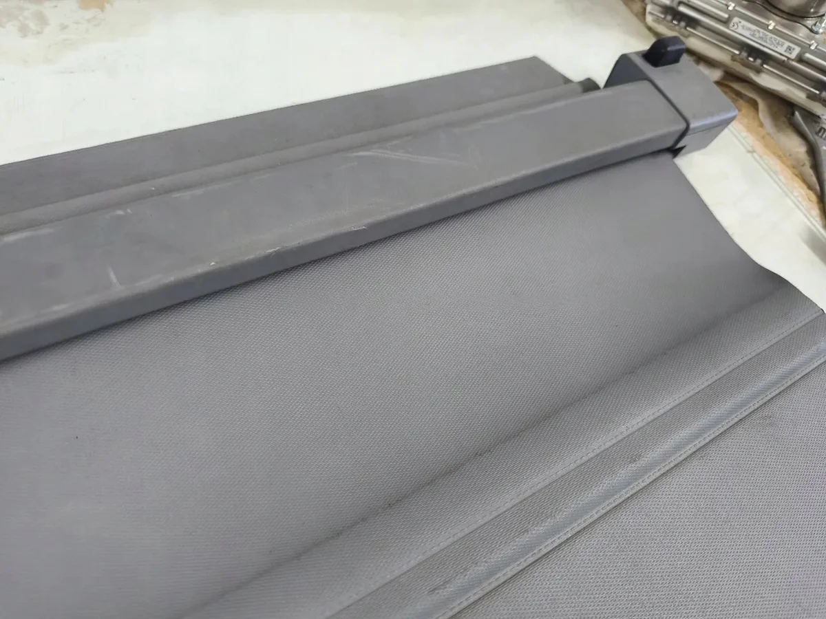 BMW X5 Trunk Roller Blind 2006 Used image 6