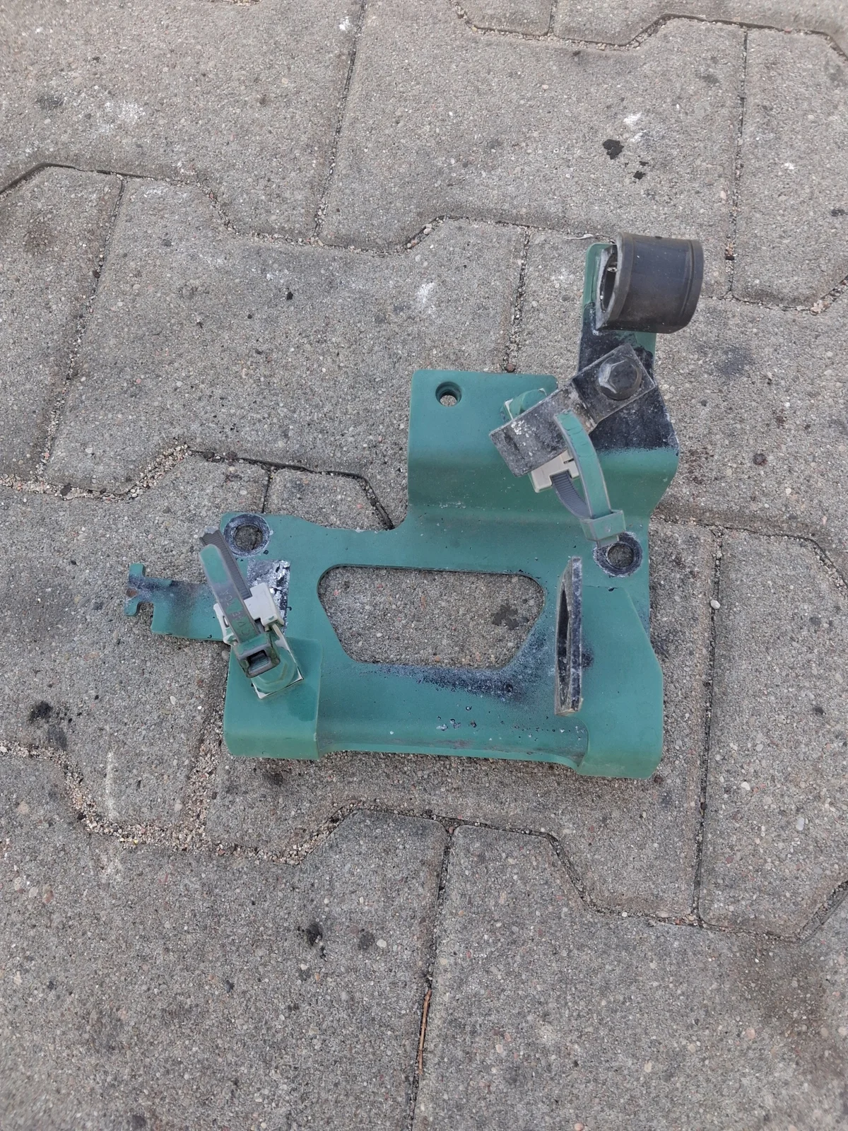 Suporte de Mangueiras Motor Renault Volvo