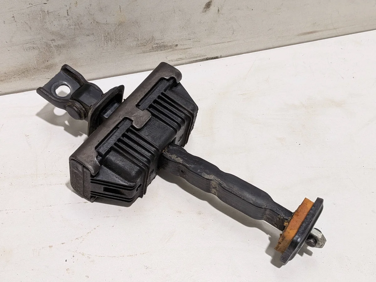 Limitador Porta VW Crafter Esquerda Usado