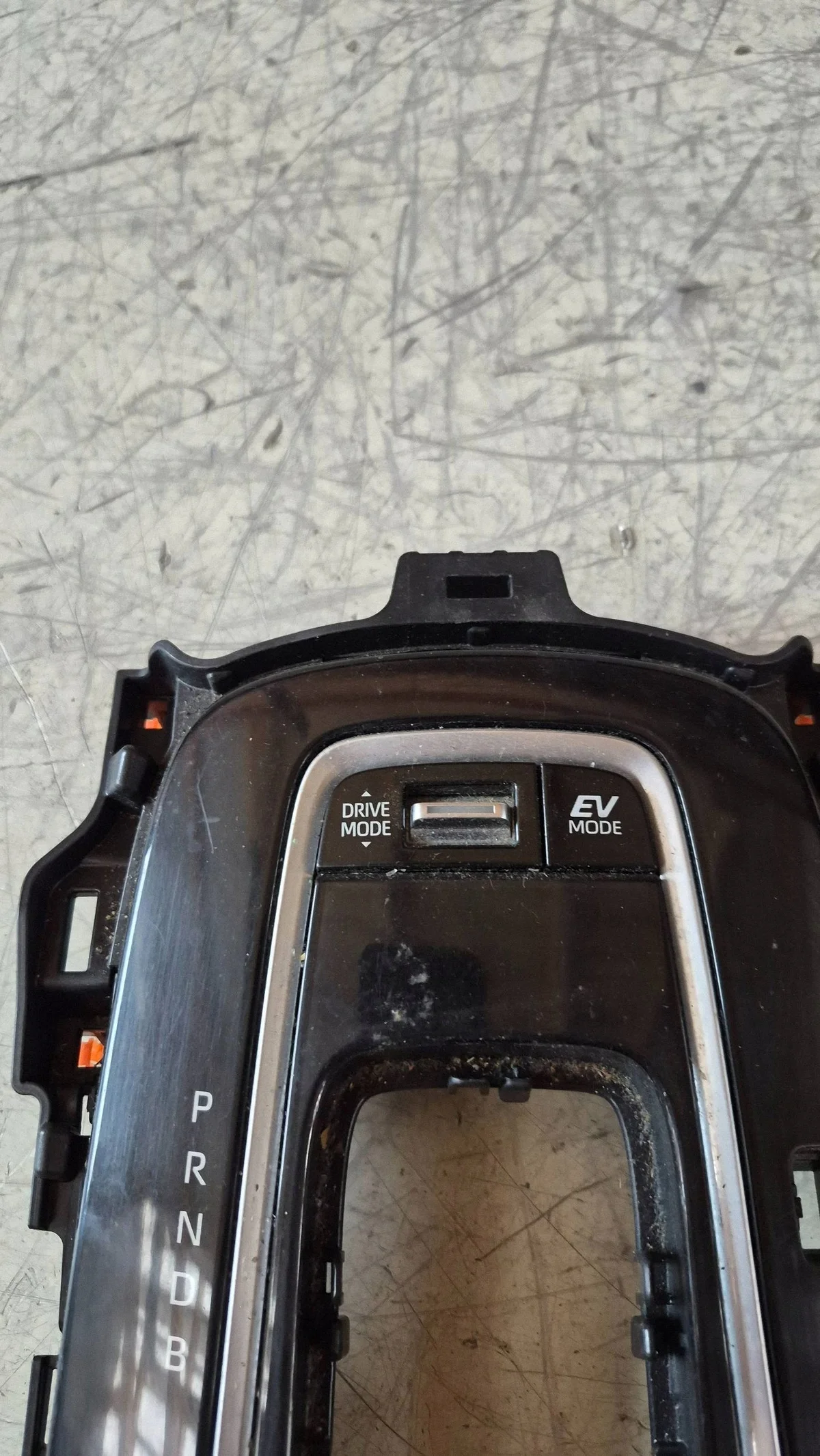 Boîtier levier de vitesse Toyota Corolla E210 E21 image 4
