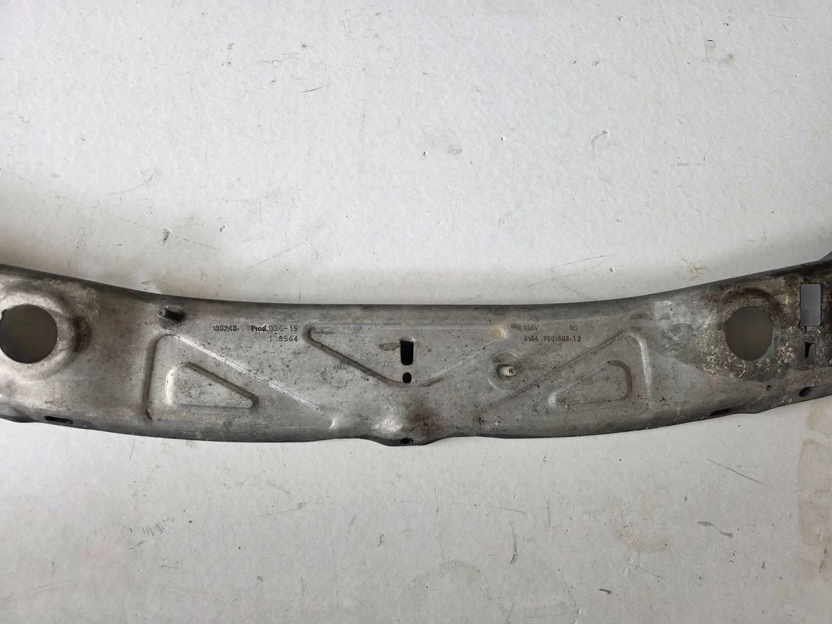 BMW F48 F39 F45 F46 Verstärkung Stoßfänger image 3