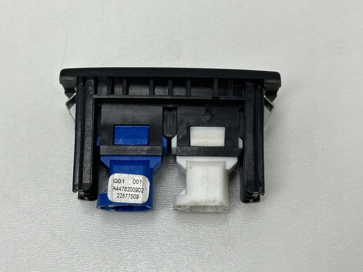 Dispositivo USB Mercedes-Benz Vito Tourer A4478200902 image 3