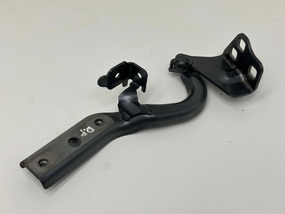 Cerniera Cofano Destra Mercedes Vito W447