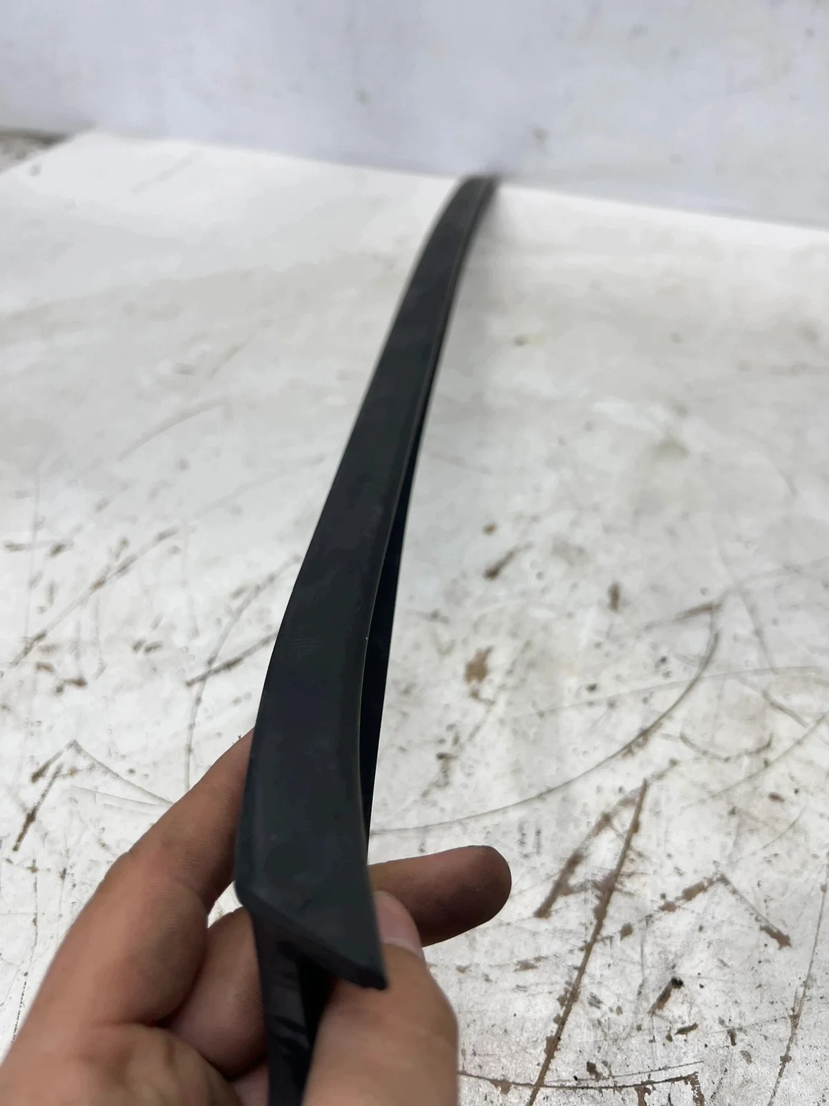Audi Q3 8U Windshield Trim Right 8U0854328 image 3