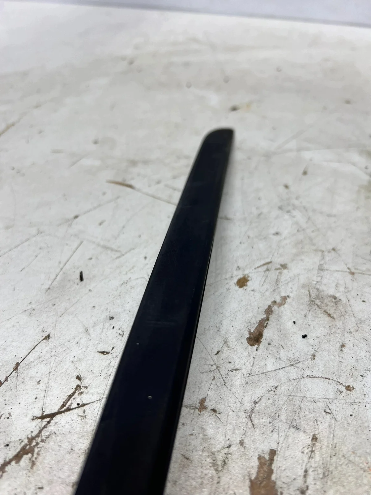 Audi Q3 8U Windshield Trim Right 8U0854328 image 5