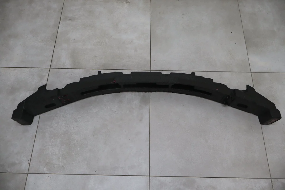 Absorbeur de pare-chocs avant Toyota Corolla E21 image 6