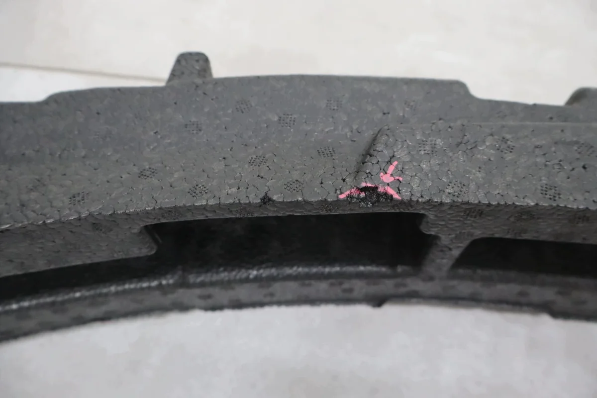 Absorbeur de pare-chocs avant Toyota Corolla E21 image 7