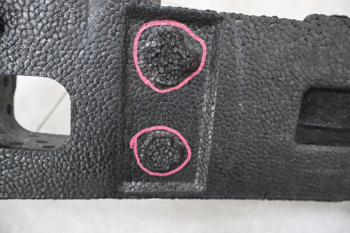 Absorbeur de pare-chocs avant Toyota Corolla E21 image 8