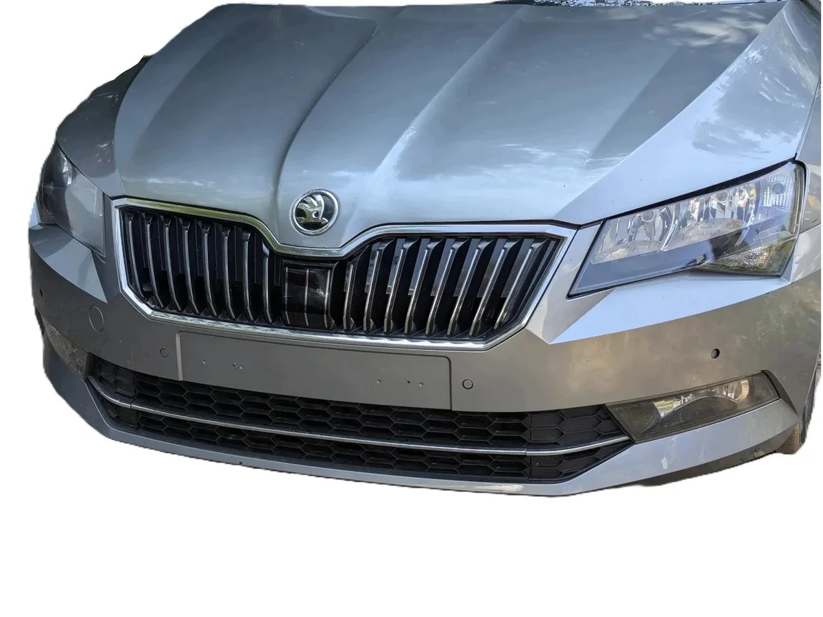 Skoda Superb MK3 B8 Karoseria Przód LF7M image 3