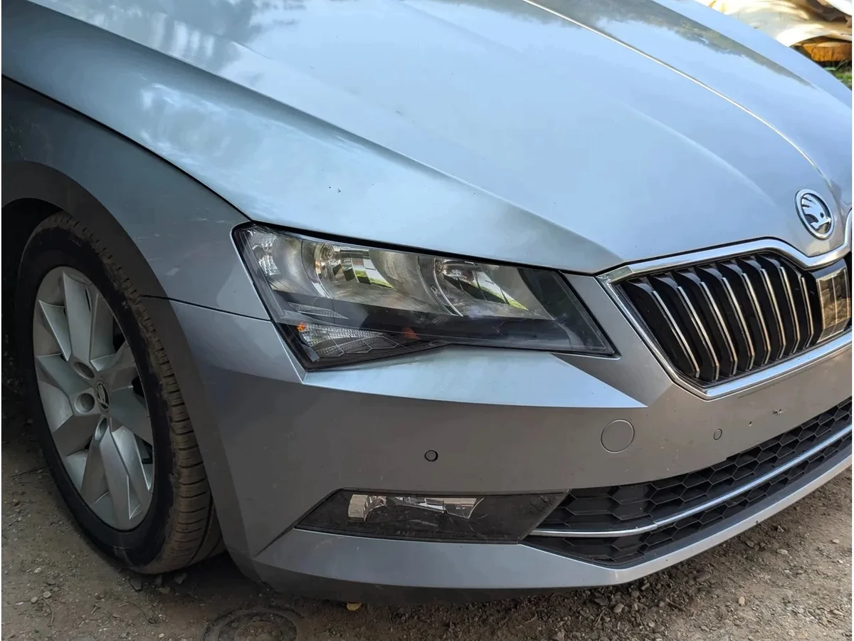 Skoda Superb MK3 B8 Karoseria Przód LF7M image 4