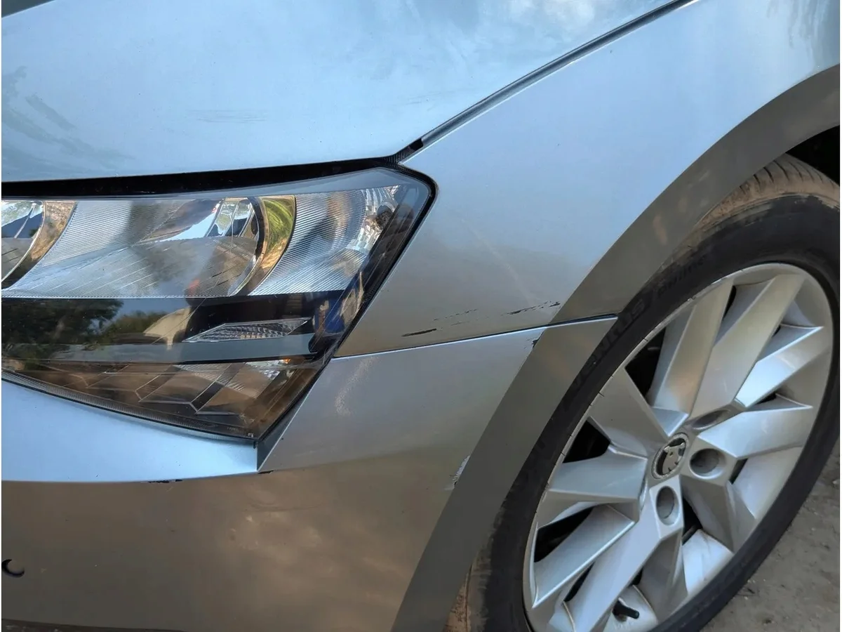 Skoda Superb MK3 B8 Karoseria Przód LF7M image 7