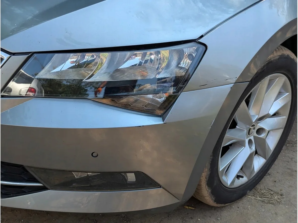 Skoda Superb MK3 B8 Karoseria Przód LF7M image 8