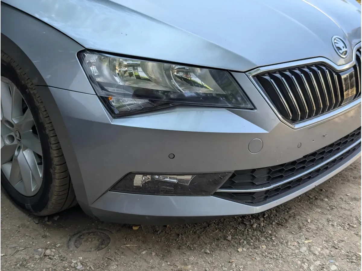 Skoda Superb MK3 B8 Karoseria Przód LF7M image 9