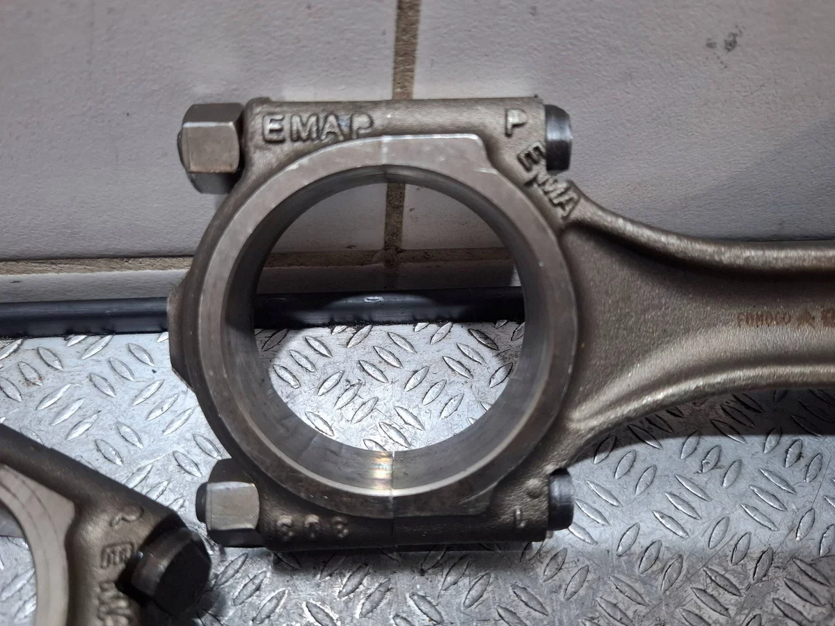 Peugeot 9812818680 Kolben Satz Gebraucht