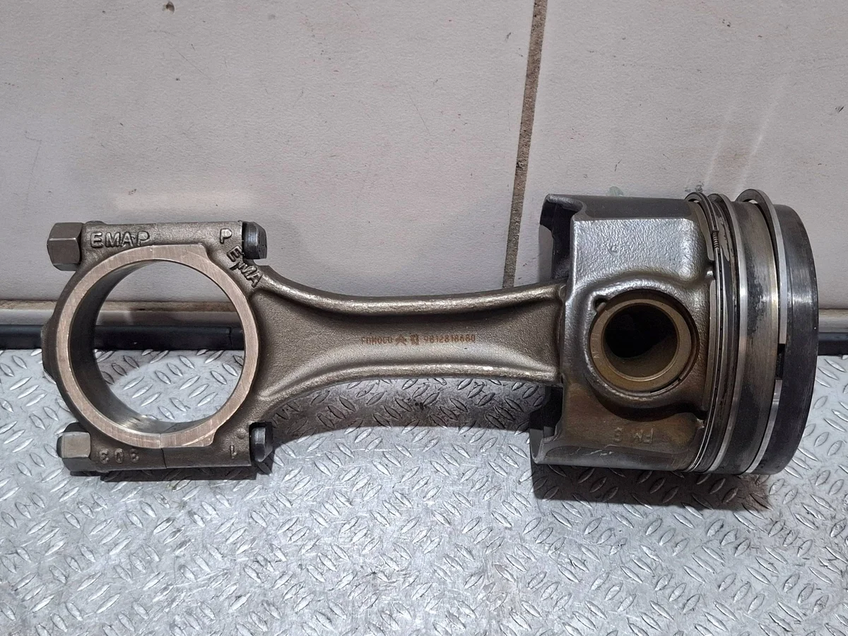 Peugeot 9812818680 Kolben Satz Gebraucht image 3