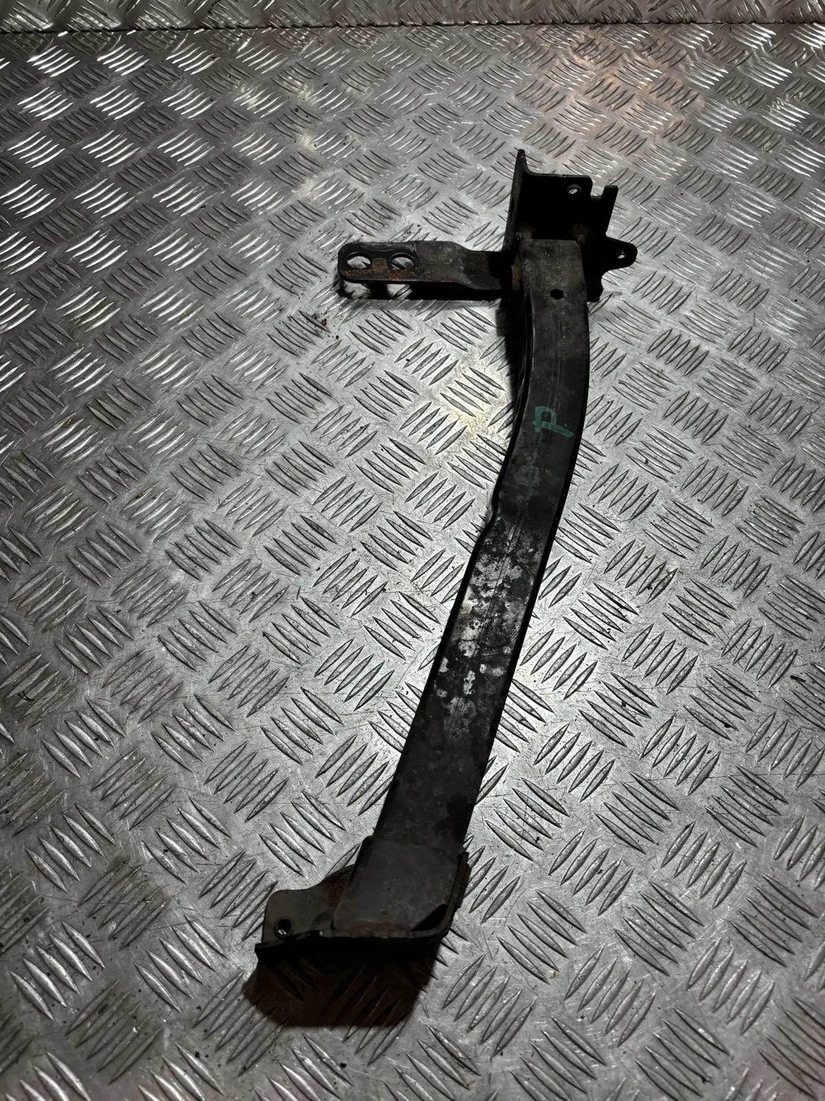 Stoßfängerhalter Rechts DS 3 Crossback 18- PK28619