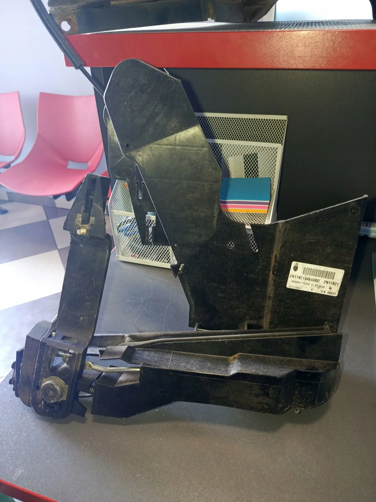 Ford Fusion Mk1 dörrlås fram höger 9-pin
