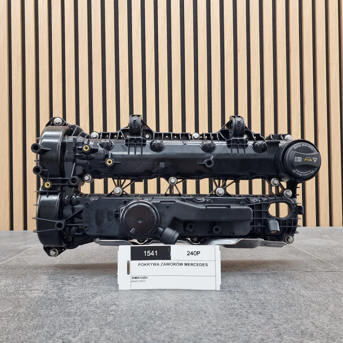 Copertura Valvole MERCEDES OM 654.820 A6540103912 Usata