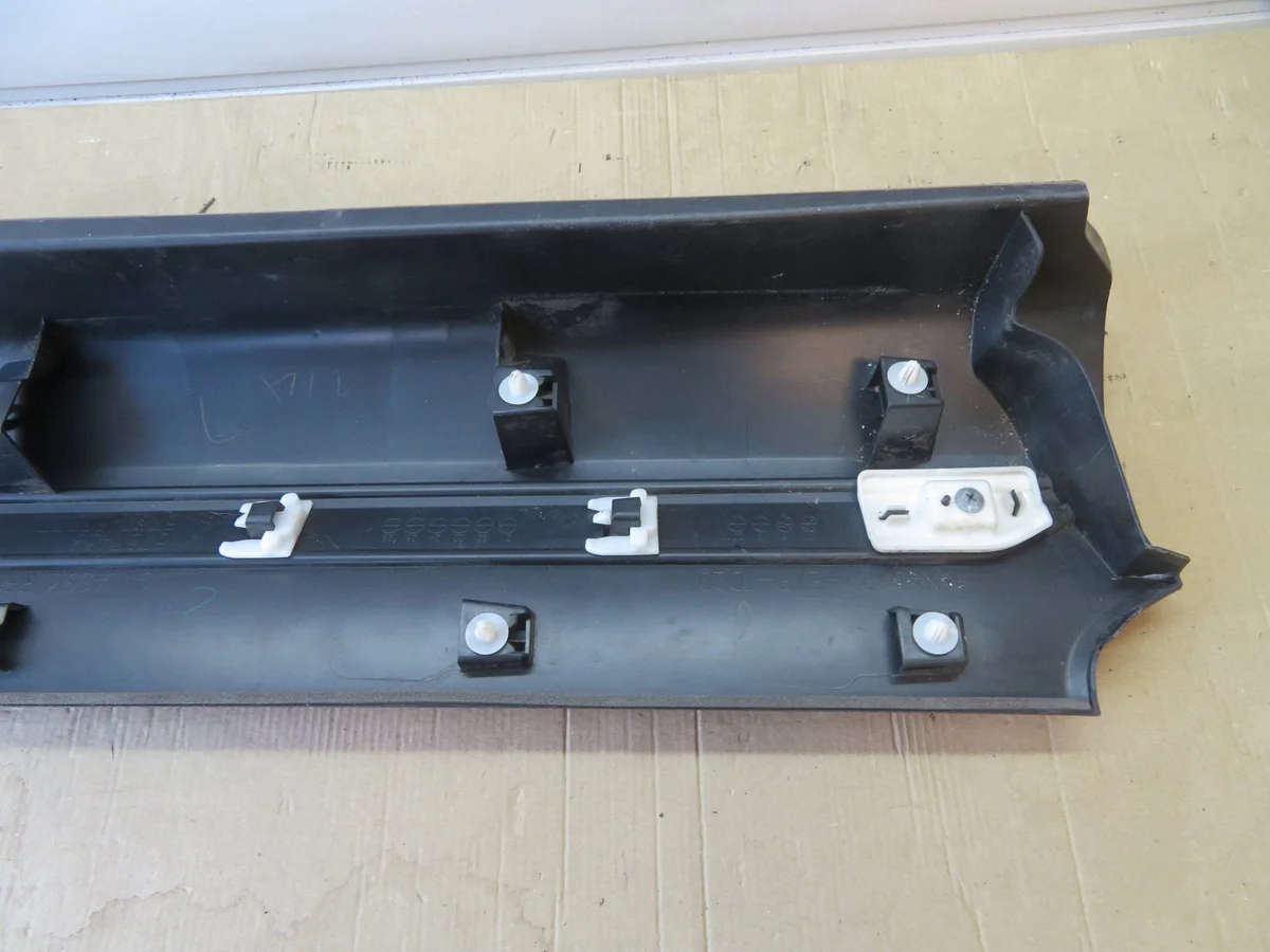 Türleiste Links Hinten Mitsubishi Eclipse SUV image 10