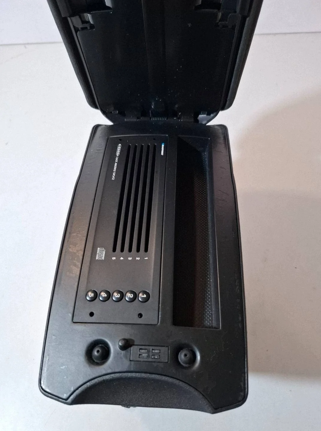 Citroen C4 I Bracciolo Pelle CD Changer image 4