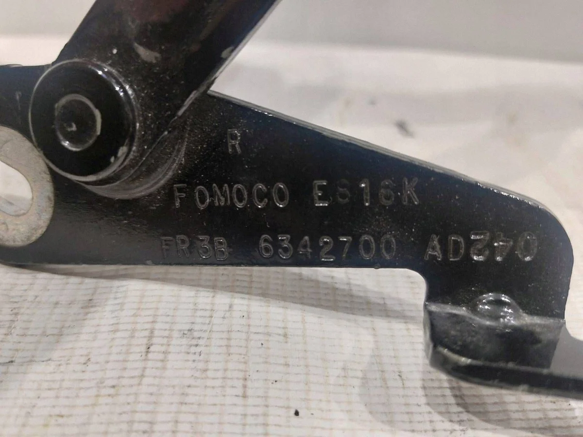 Bisagras Maletero Ford Mustang VI Derecha FR3Z6342700A image 3