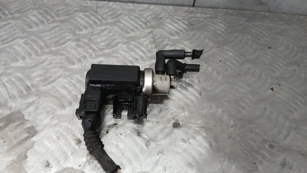Válvula de vácuo VW Passat B5 FL 1.9TDI