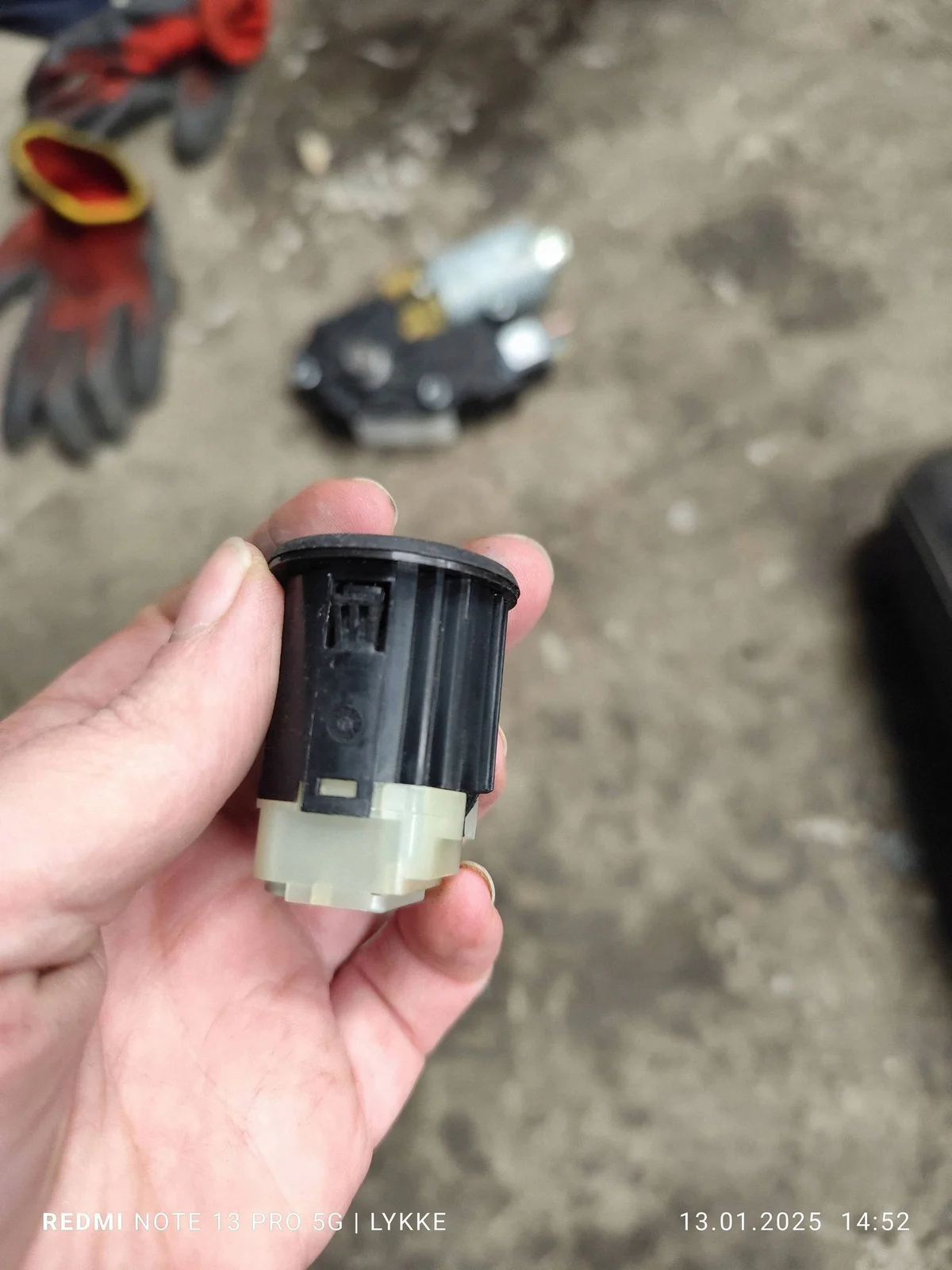 USB-Buchse Nissan Qashqai PA6GF15 image 3