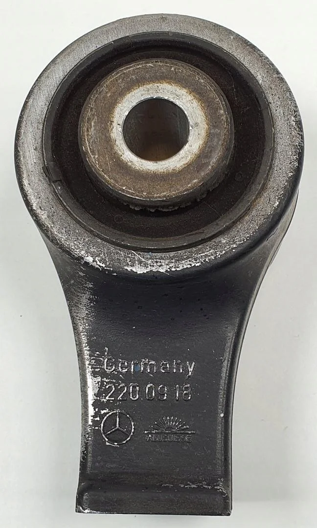 Soporte Eje Trasero Mercedes W220 2200918