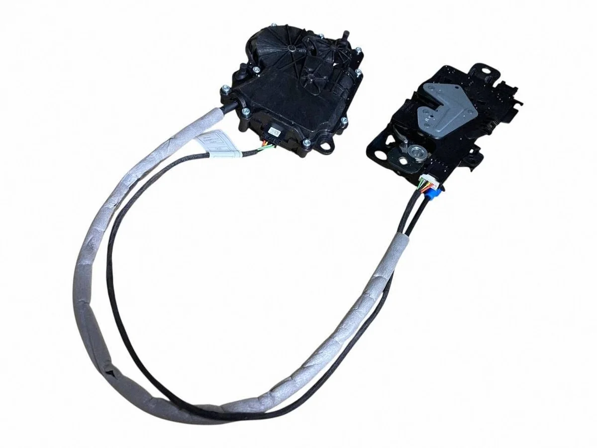 BMW X4 G02 Bagagerumslås Höger 7431076 image 3