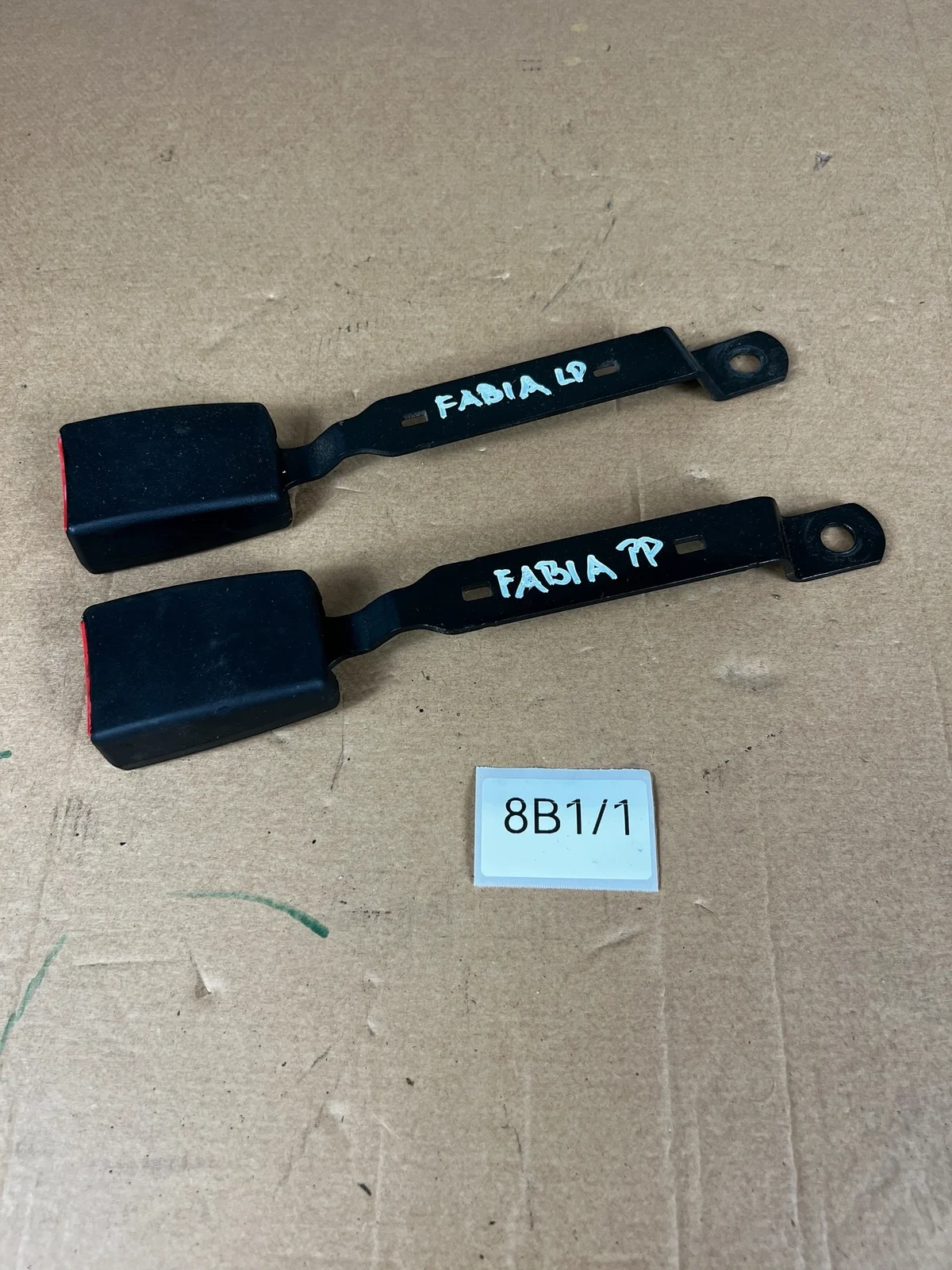 SKODA FABIA I 99-04 Fivela Cinto Direito Frente