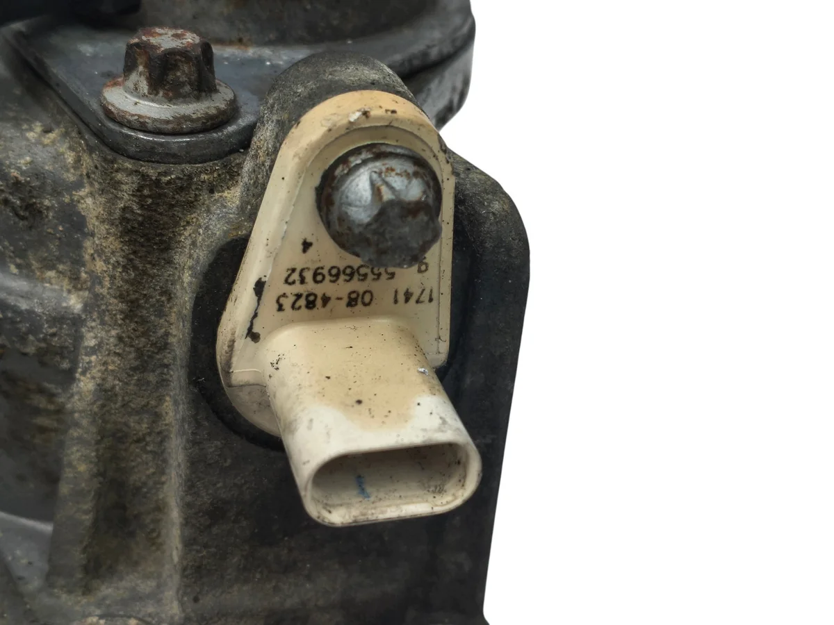 Opel öljypumpun kansi 1.4 Turbo image 9