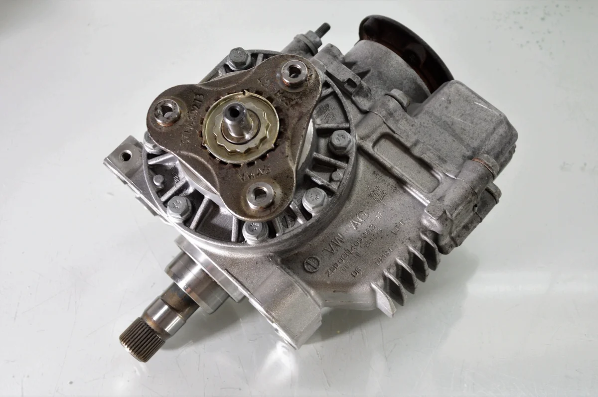 DQ381 0GC 0CN409053AF Transfer Case 050.64 image 3