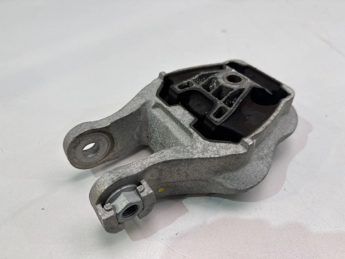 BMW F77 MINI F67 Motorfäste 9423382 image 3