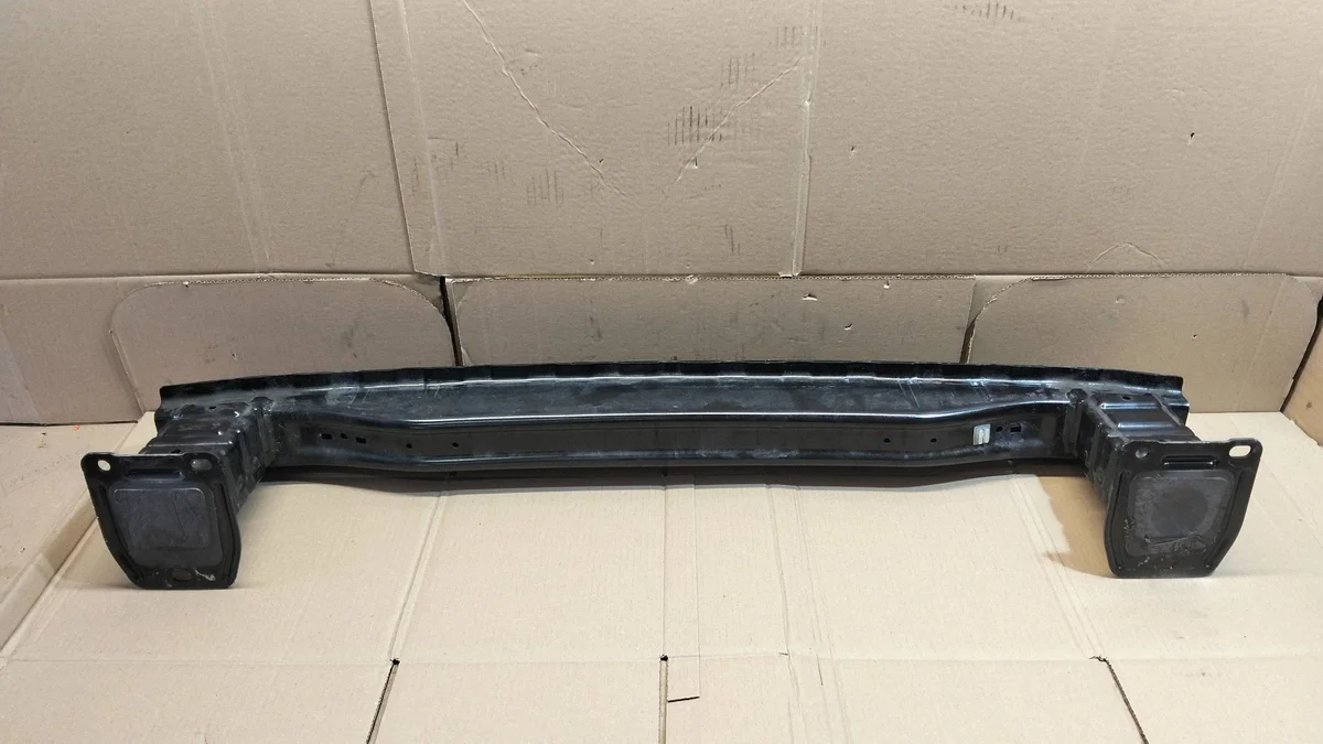 Viga parachoques trasero Mercedes B W247 A2476109201 image 5