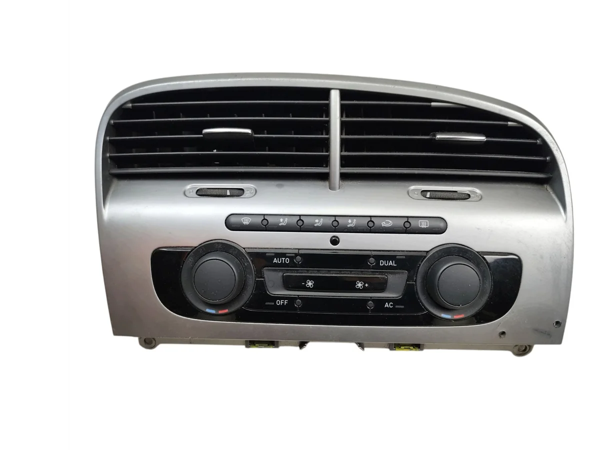 Grelha de Ventilação Central Seat Altea Usada